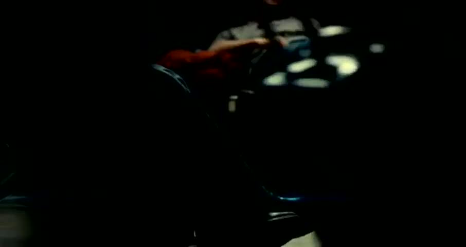 Uçuş 7500 filminin fragmanı