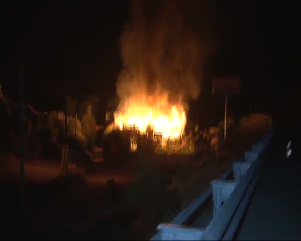 Lokanta alev alev yandı