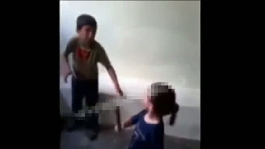 Suriyeli çocuğa acımasızca işkence ettiler