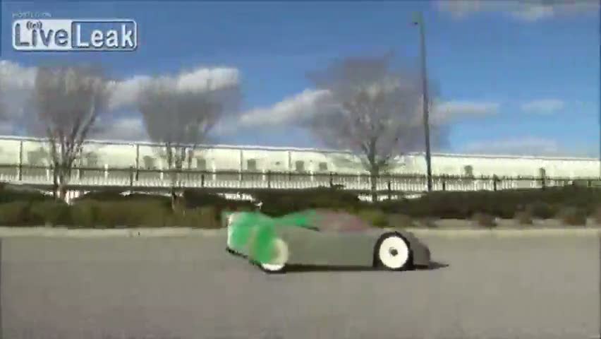 Kontrolü kaybetti ve...