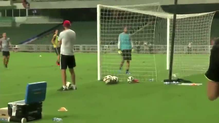 Zlatan Ibrahimovic antrenmanda da affetmedi