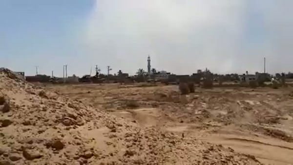 Caminin bombalanmasına sevinen İsrail askerleri