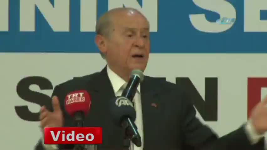 Bahçeli İhsanoğlu'nun ismini yine söyleyemedi