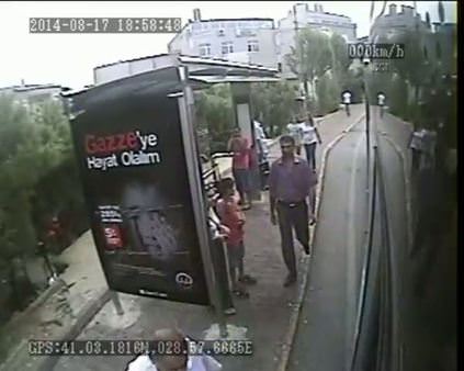 Halk otobüsüne molotof saldırısı böyle görüntülendi