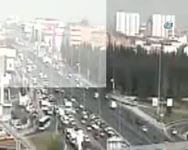 Üstgeçidin çökme anı MOBESE kamerasında