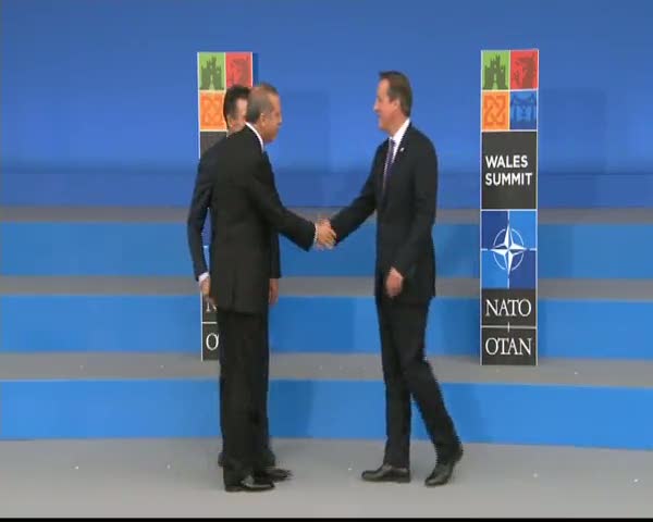 Erdoğan'ı Rasmussen ve Cameron karşıladı