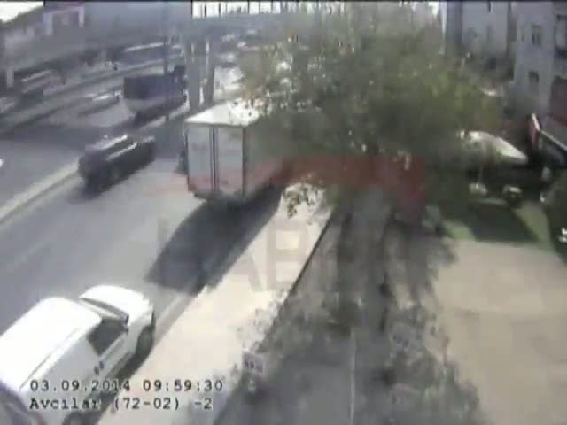 Avcılar'daki kazanın en net görüntüleri