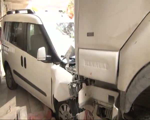 Başkent'te freni boşalan TIR dehşet saçtı