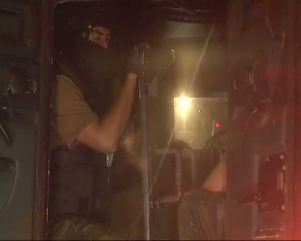 750 polisle şafak operasyonu