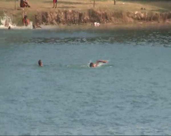 Otoyol köprüsünden ölümüne atlayış