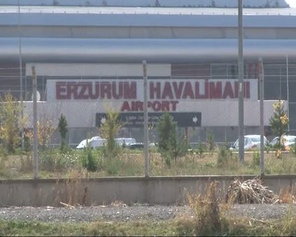 Erzurum Havalimanı'nda uçak pisten çıktı