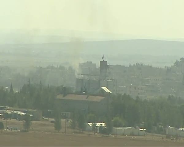 Kobani güne şiddetli çatışmalarla başladı