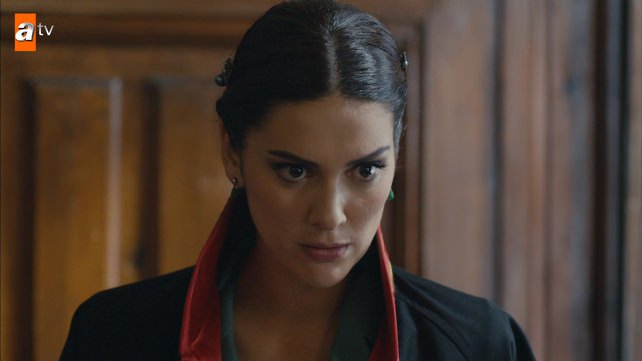 Karadayı'da milyonları ekrana bağlayan mahkeme sahnesi