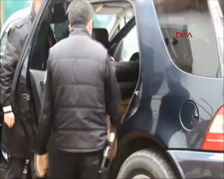 Arka koltuğun altından umuda yolculuk