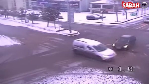Erzurum'daki trafik kazaları MOBESE kameralarında