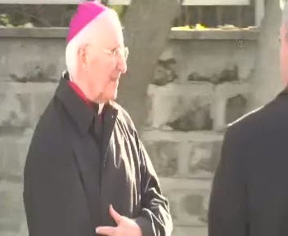 Papa Franciscus İstanbul'a gitmek için yola çıktı