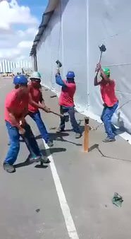 İşçilerin mükemmel takım çalışması