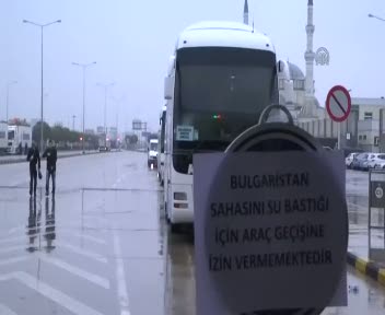 Kapıkule'den TIR geçişi yapılamıyor