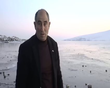 Ardahan'da göller ve nehirler buz kesti