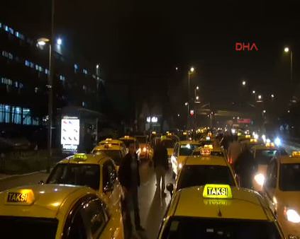 İstanbul'da taksiciler eylem yaptı