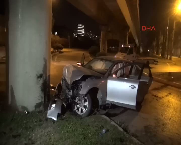 İzmir’de iki araç çarpıştı: 3 yaralı