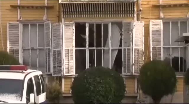 Polis, Sultanahmet'te incelemelerini sürdürüyor