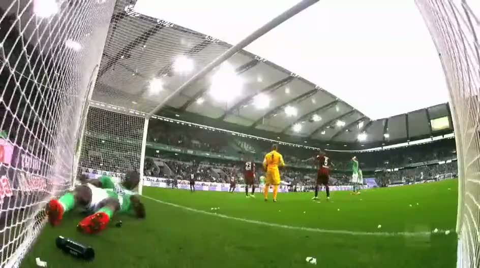 Junior Malanda trafik kazasında öldü