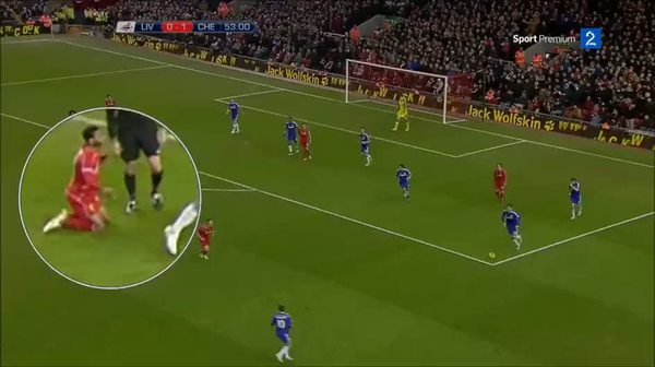 Chelsea Liverpool maçında ilginç bir pozisyon