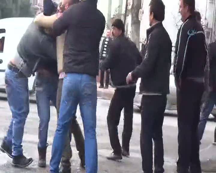 Kolonya içtiler tekme tokat kavga ettiler işte o anlar