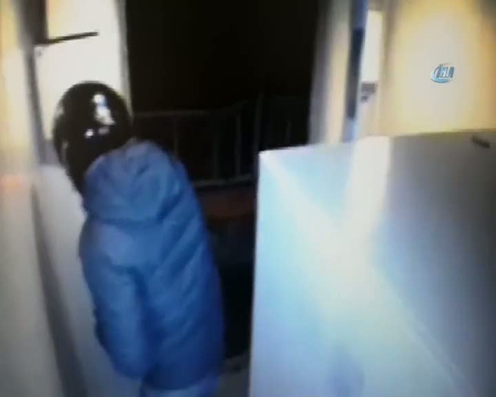 ATM hırsızları güvenlik kamerasında