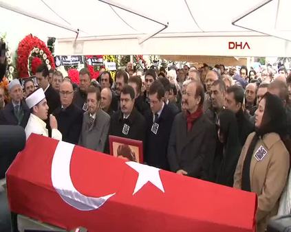 Erol Büyükburç'un cenazesinde '' Hakkımı helal etmiyorum '' gerginliği