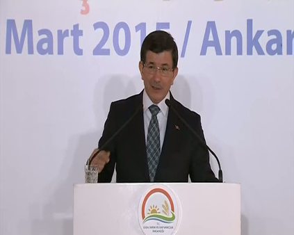 Başbakan Davutoğlu: Çalınan sorularla elde edilen makamlar aynen GDO'lu ürünler gibidir.