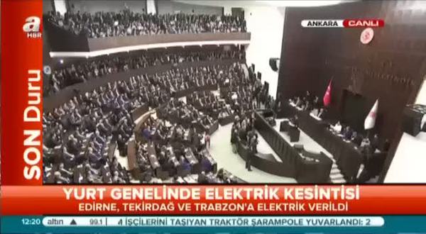 Başbakan Davutoğlu'ndan Kılıçdaroğlu'na 23 Nisan teklifi