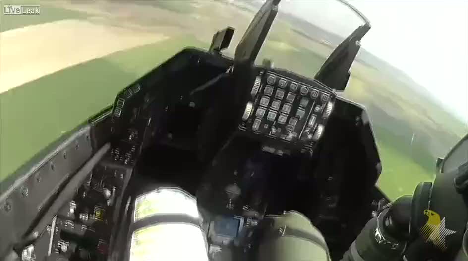 Solo Türk'ün muhteşem gösterisi kask kamerasında