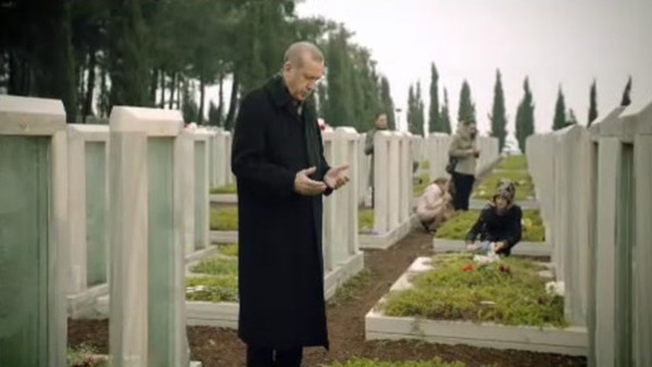 Cumhurbaşkanı Erdoğan, Çanakkale Zaferi için '' Dua '' şiirini okudu