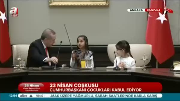 Cumhurbaşkanı Erdoğan'ın annesi için keman çaldı