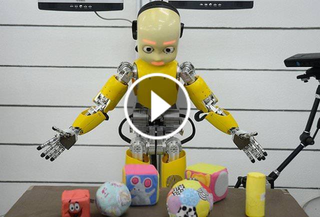Çocuk robot iCub büyüyor