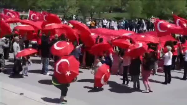 ABD'nin başkentinde dev Türk bayrağı