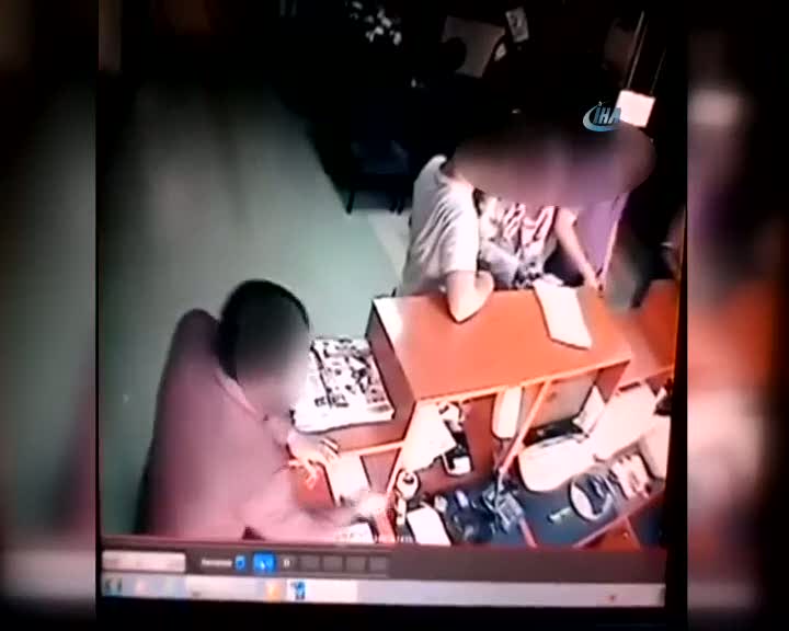 Cep telefonu hırsızı güvenlik kamerasında