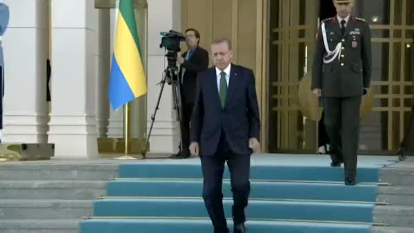 Cumhurbaşkanı Erdoğan, Gabon Cumhurbaşkanı Ondimba'yı resmi törenle karşıladı