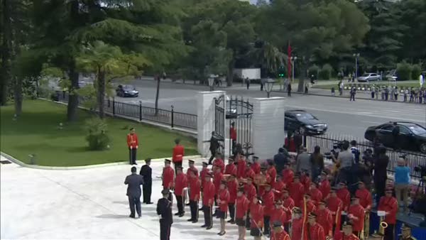 Cumhurbaşkanı Erdoğan'a Arnavutluk'ta resmi törenle karşılama