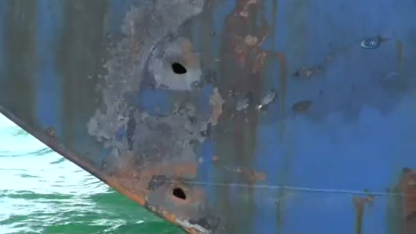 Libya'da vurulan Tuna-1'de saldırının izleri