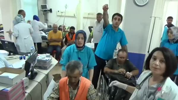 İzmir'de zehirlenme şüphesiyle 30 işçi hastaneye kaldırıldı