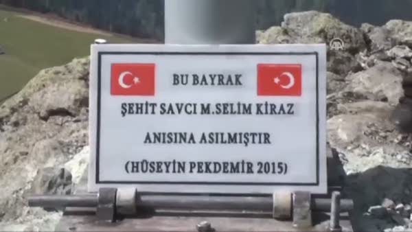 Şehit savcı anısına yaylaya dev Türk bayrağı dikildi