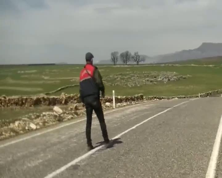 Otomobilden 78 kilo uyuşturucu çıktı