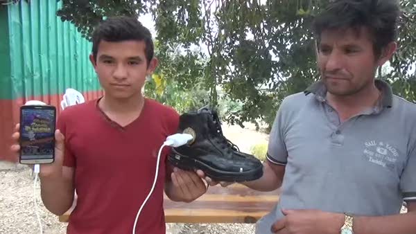 15 yaşındaki çocuk botuyla telefon şarj ediyor