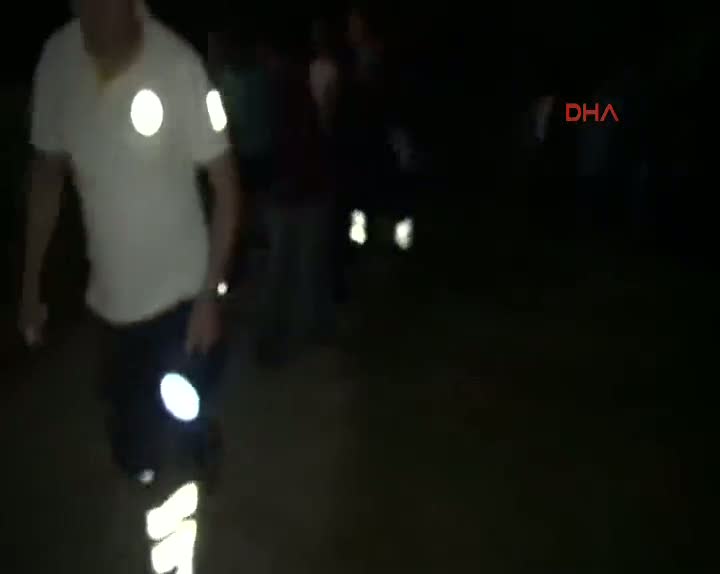 Annesine kızıp ırmağa atladı