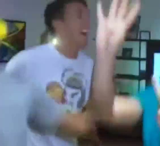 Muslera ve Alex Telles'den şampiyonluk sevinci