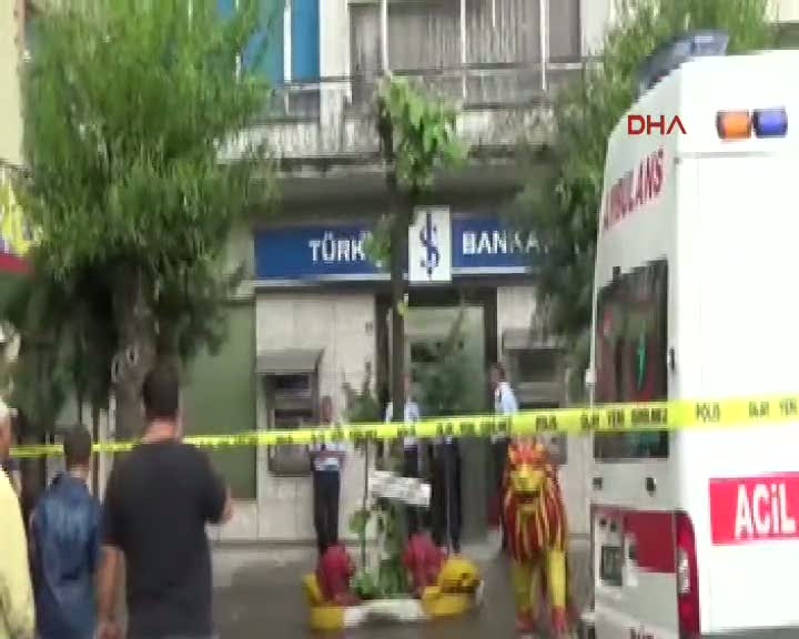Banka müdürü iş yerinde intihar etti
