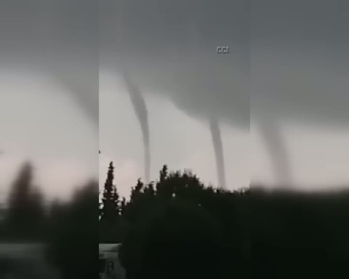 İstanbul'da korkutan iki dev hortum